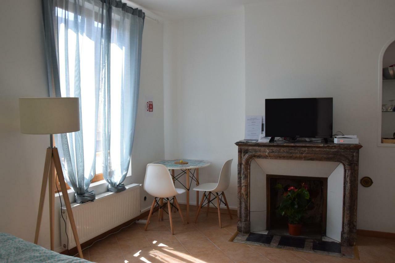 Joli Studio Plein Centre De Milly La Foret Luaran gambar